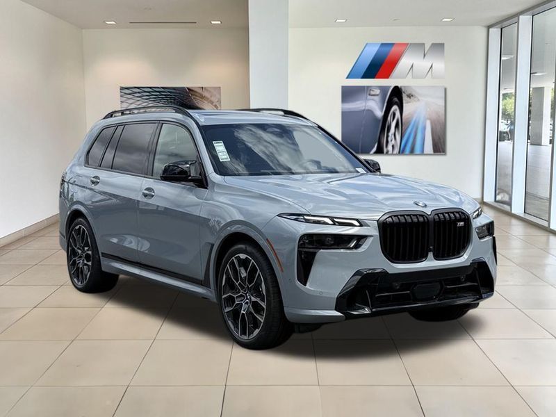 2025 BMW X7 M60iImage 4