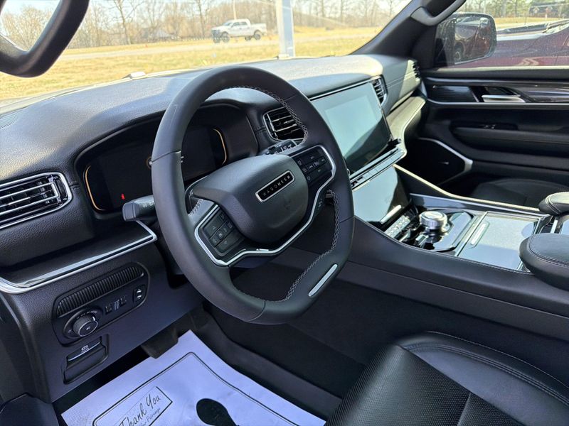 2024 Jeep Wagoneer Series 1Image 24