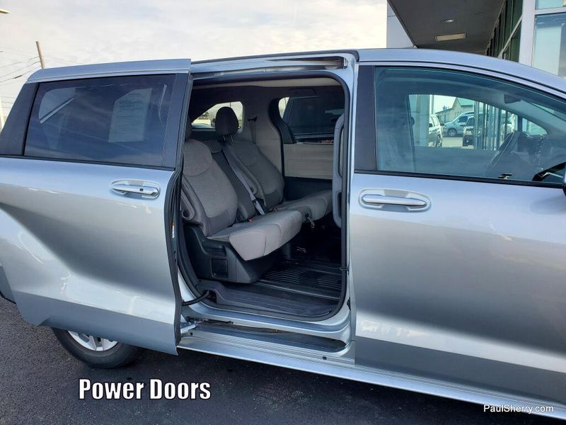 Used 2024 Toyota Sienna LE