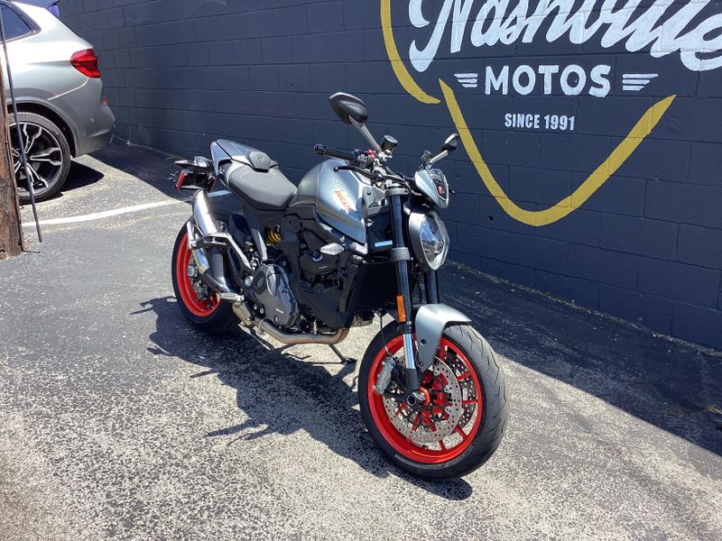2025 Ducati MONSTER 937 