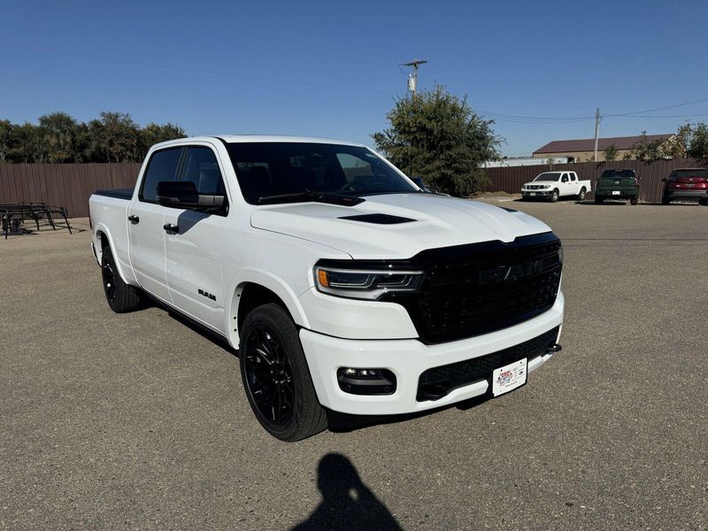 2025 RAM 1500 LimitedImage 2
