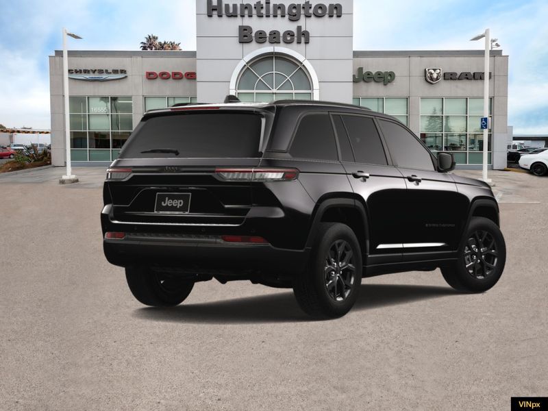 2024 Jeep Grand Cherokee Altitude X 4x2Image 7