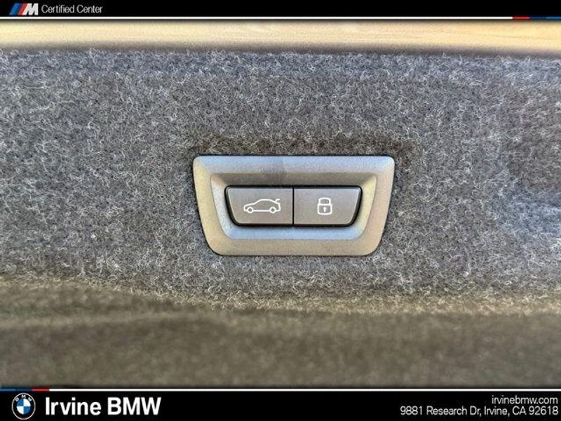 Used 2025 BMW 5 Series 530iImage 17