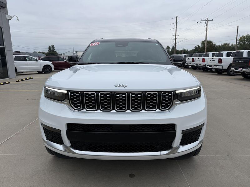 Used 2025 Jeep Grand Cherokee L Summit ReserveImage 37