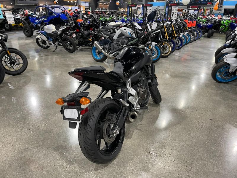 Used 2016 Yamaha FZ-07 Image 13