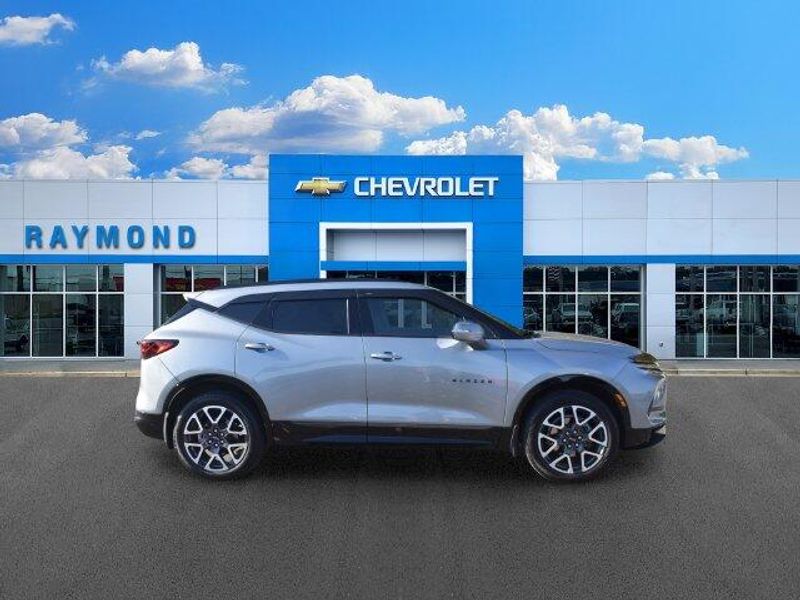 Used 2024 Chevrolet Blazer RSImage 2