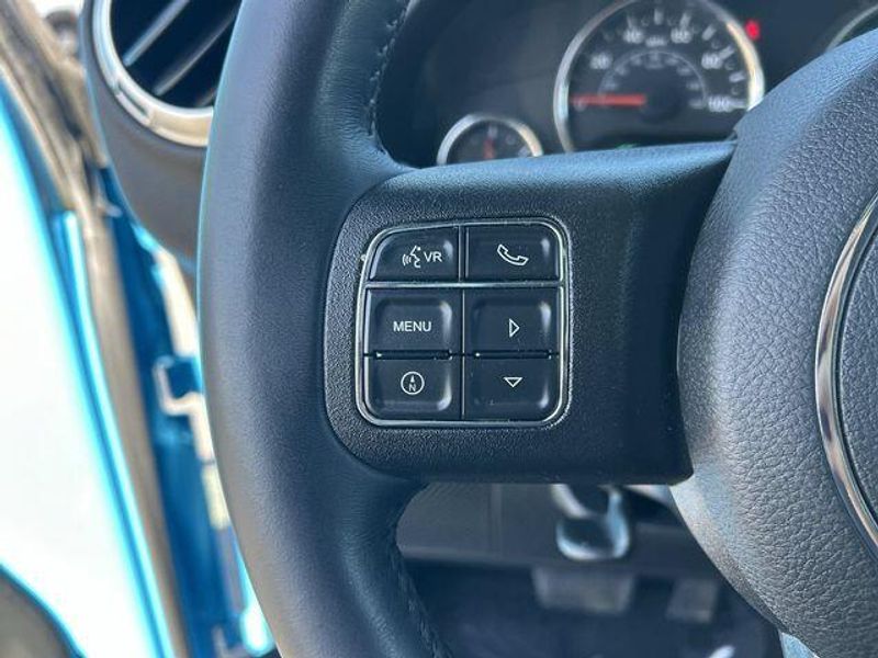 Used 2018 Jeep Wrangler JK Unlimited RubiconImage 22