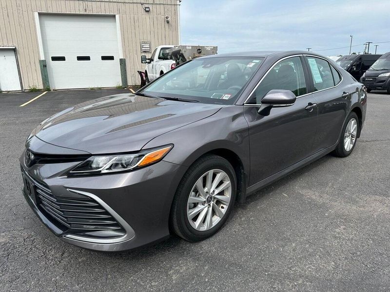 2023 Toyota Camry LEImage 9