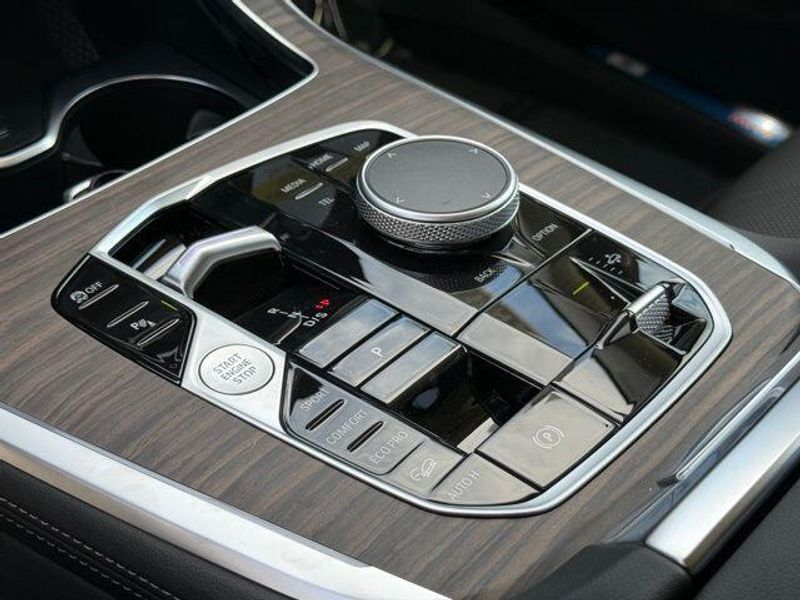 New 2026 BMW X7 xDrive40iImage 25