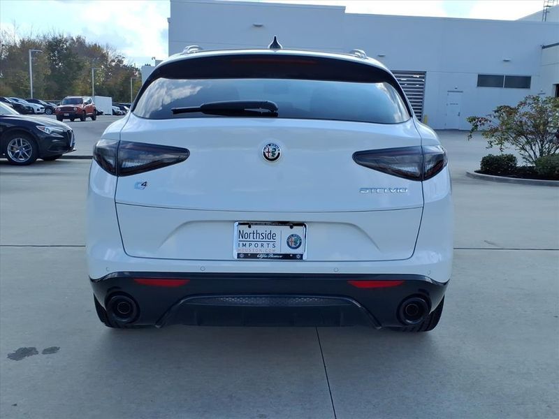 New 2025 Alfa Romeo Stelvio AwdImage 8
