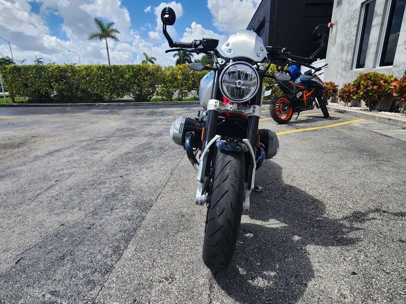 Used 2024 BMW R12NINET Image 2