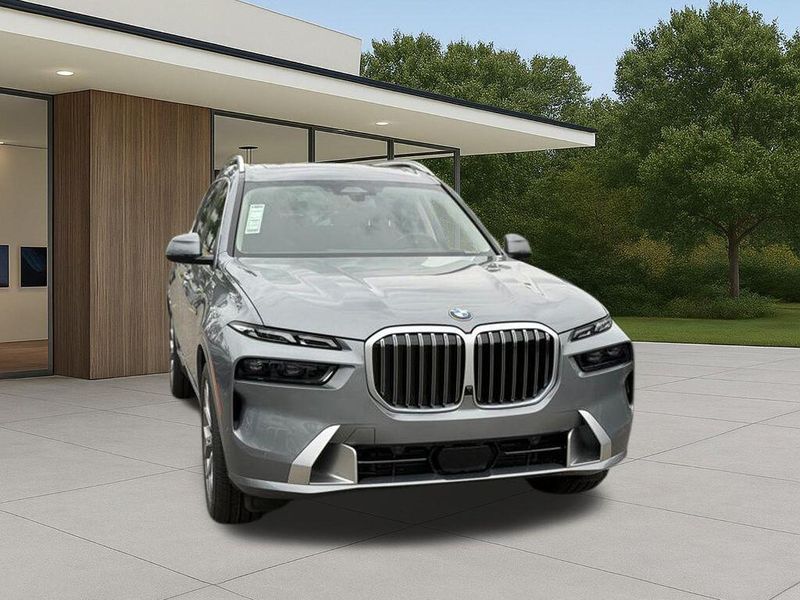 New 2026 BMW X7 xDrive40iImage 5