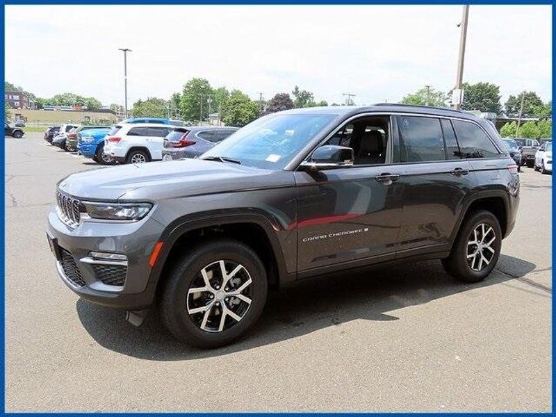 New 2025 Jeep Grand Cherokee LimitedImage 1