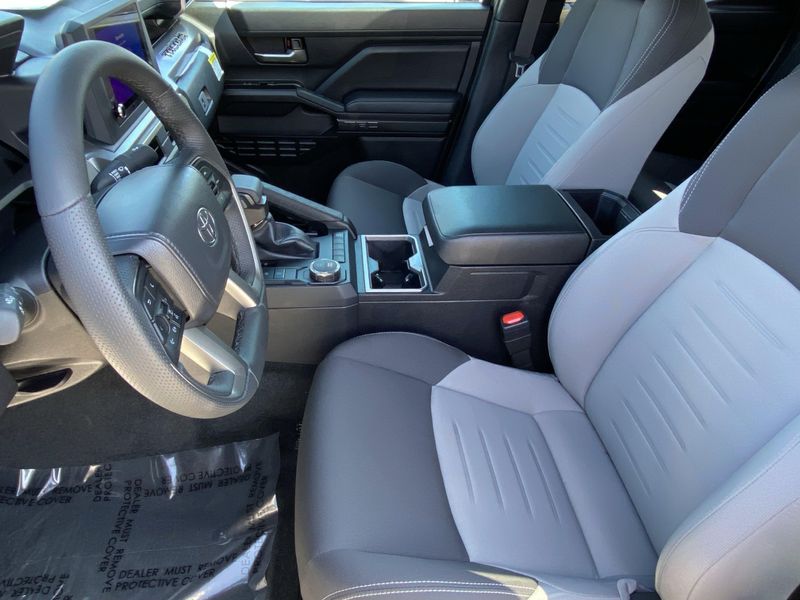Used 2025 Toyota Tacoma TRD SportImage 15
