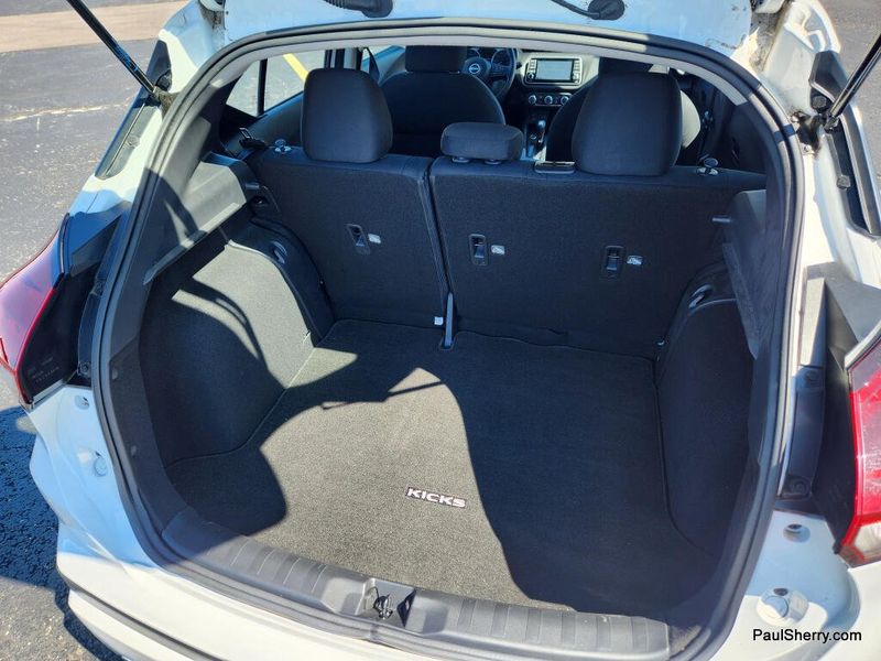 Used 2023 Nissan Kicks S