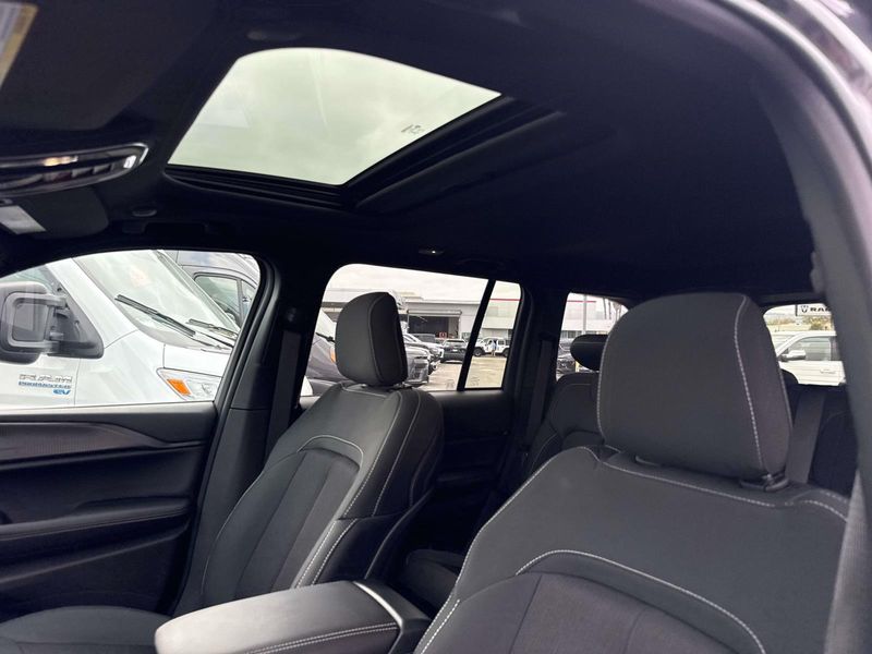New 2026 Jeep Grand Cherokee Laredo X 4x2
