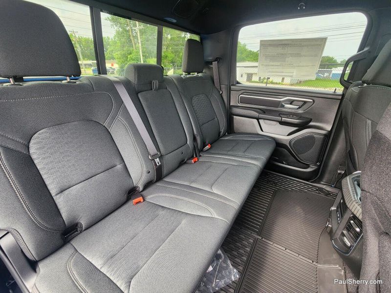 New 2026 RAM 1500 Big Horn Crew Cab 4x4 5'7' Box