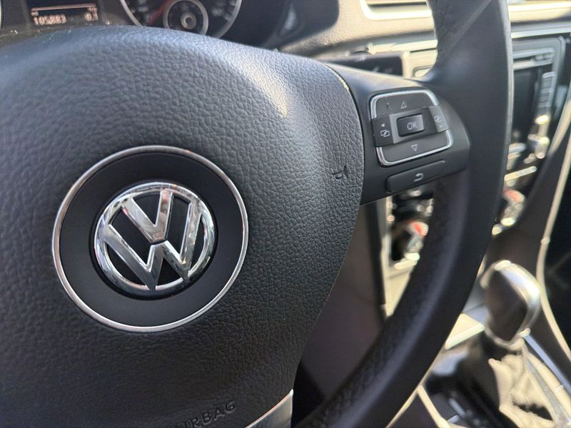 Used 2014 Volkswagen Passat TDI SE w/SunroofImage 22