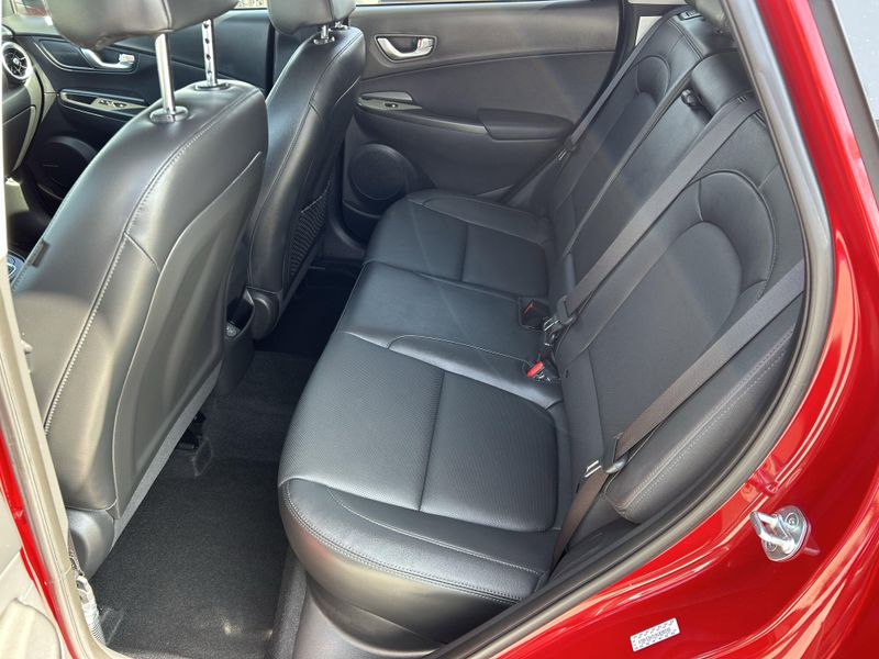 Used 2022 Hyundai Kona LimitedImage 13