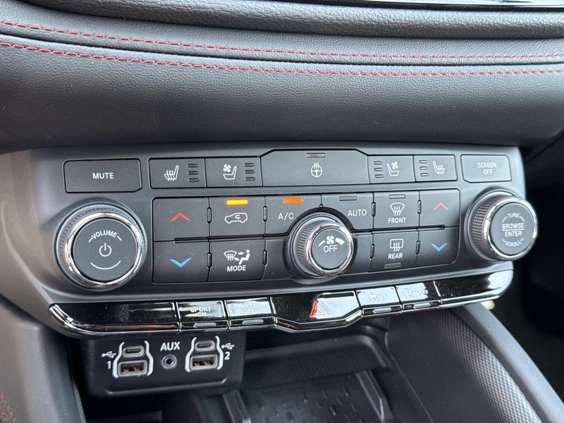 New 2026 Dodge Durango Gt Plus Awd Hemi V8