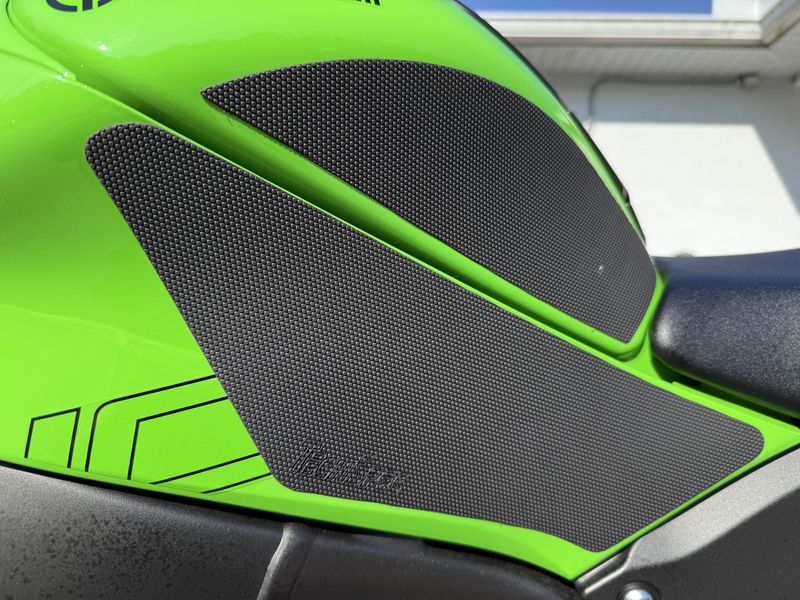 2024 Kawasaki Ninja ZX-10RR