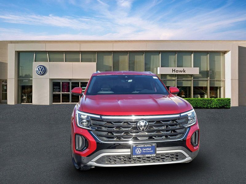 2024 Volkswagen Atlas Cross Sport SE Technology photo 2