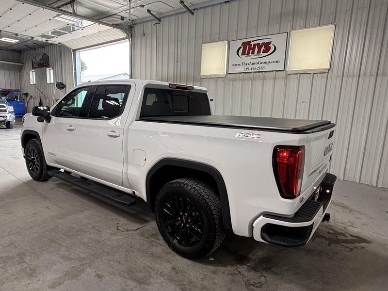 Used 2026 GMC Sierra 1500 ElevationImage 11