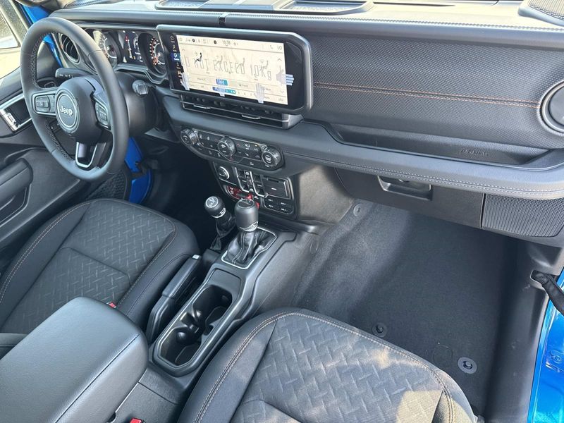 New 2026 Jeep Gladiator Mojave 4x4