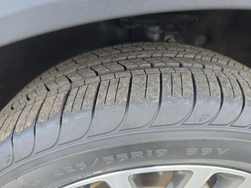 2022 Ford Escape Titanium photo 12