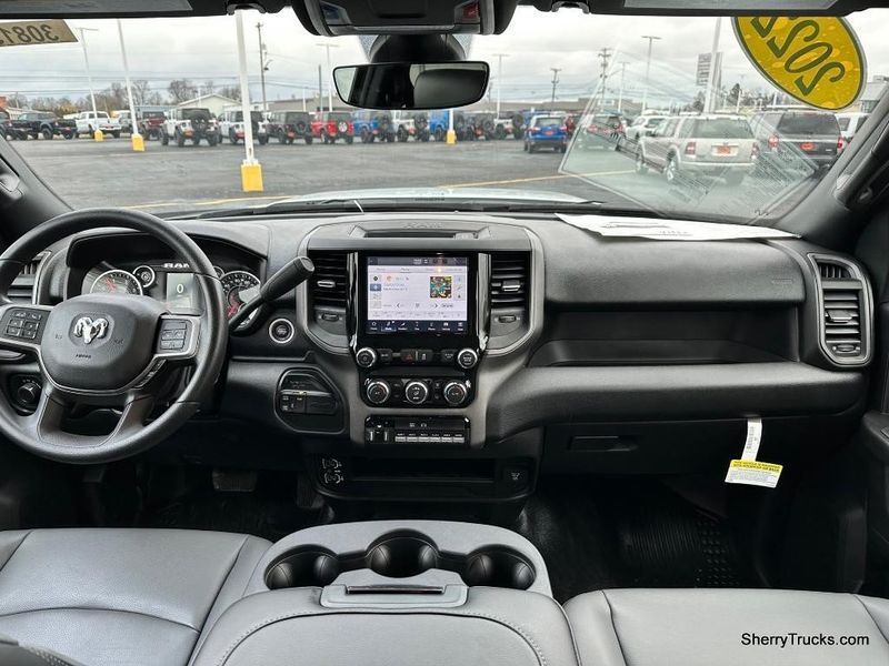 2022 RAM 5500 Tradesman Chassis Crew Cab 4x4 84