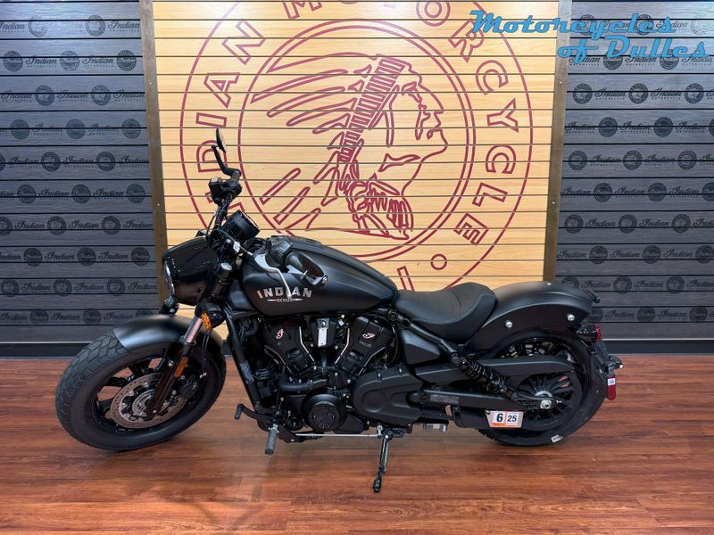 New 2025 Indian Motorcycle Scout Bobber Limited w&sol; Tech Pkg Image 5