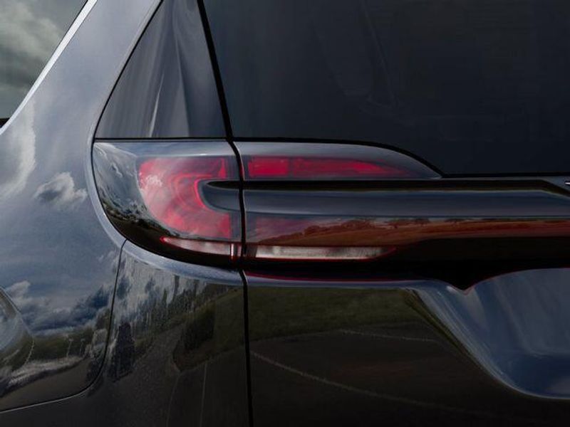 New 2027 Chrysler Pacifica SelectImage 9