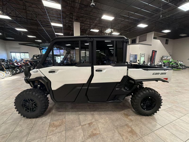 New 2026 Can-Am DEFENDER MAX LIMITED CAB HD11 Image 14