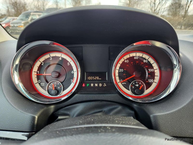 Used 2015 Dodge Grand Caravan SE