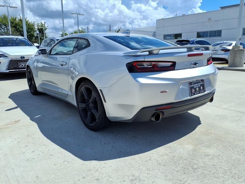Used 2018 Chevrolet Camaro SSImage 15