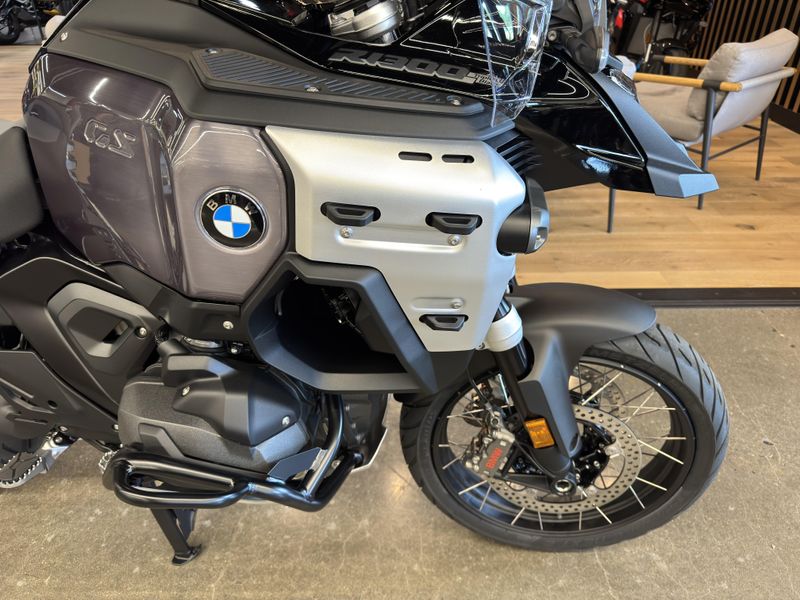2025 BMW R 1300 GS Adventure - BLACK STORM METALLIC 