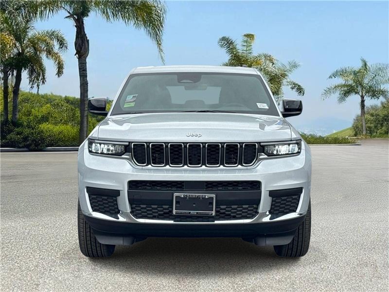 New 2026 Jeep Grand Cherokee L Laredo X 4x2
