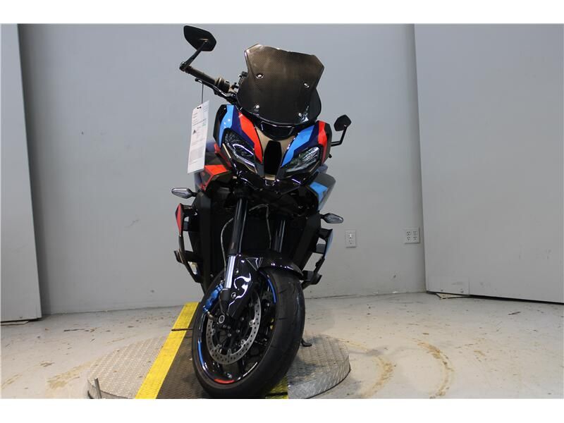 Used 2025 BMW M1000XR Image 4