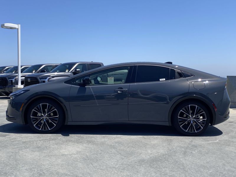 2024 Toyota Prius Image 7