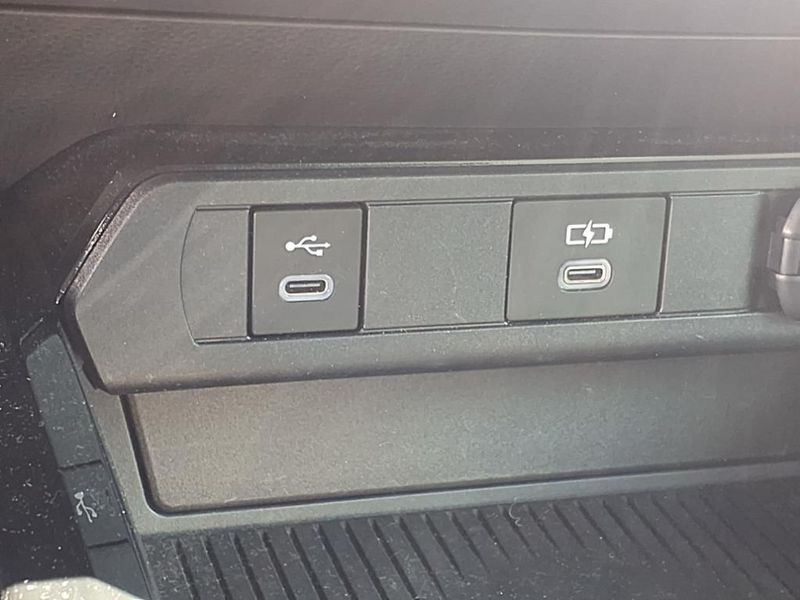 2023 Toyota Prius XLEImage 25