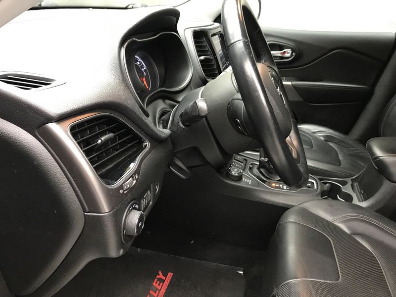 2019 Jeep Cherokee LimitedImage 5