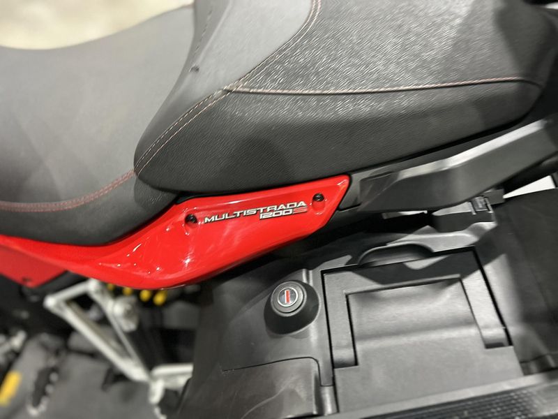 Used 2014 Ducati MULTISTRADA 1200 S TOURING Image 17