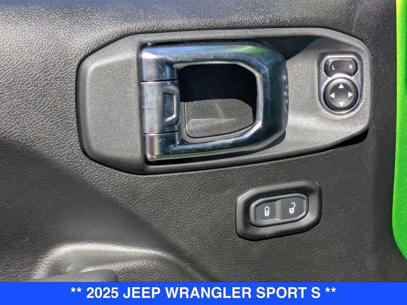 2025 Jeep Wrangler Sport S photo 10