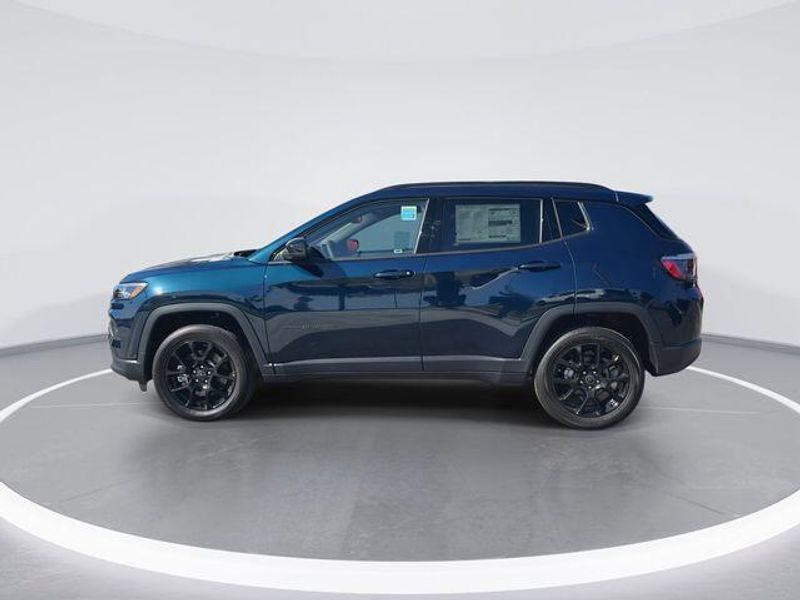 New 2026 Jeep Compass Latitude Altitude 4x4Image 5