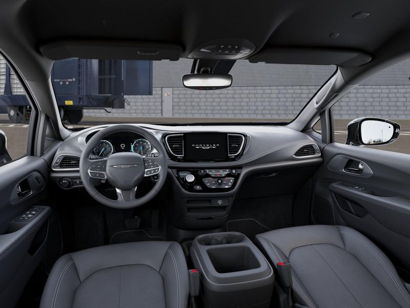 New 2027 Chrysler Pacifica Select