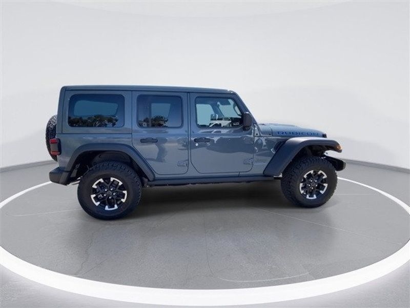 2024 Jeep Wrangler 4-door Rubicon 4xeImage 9