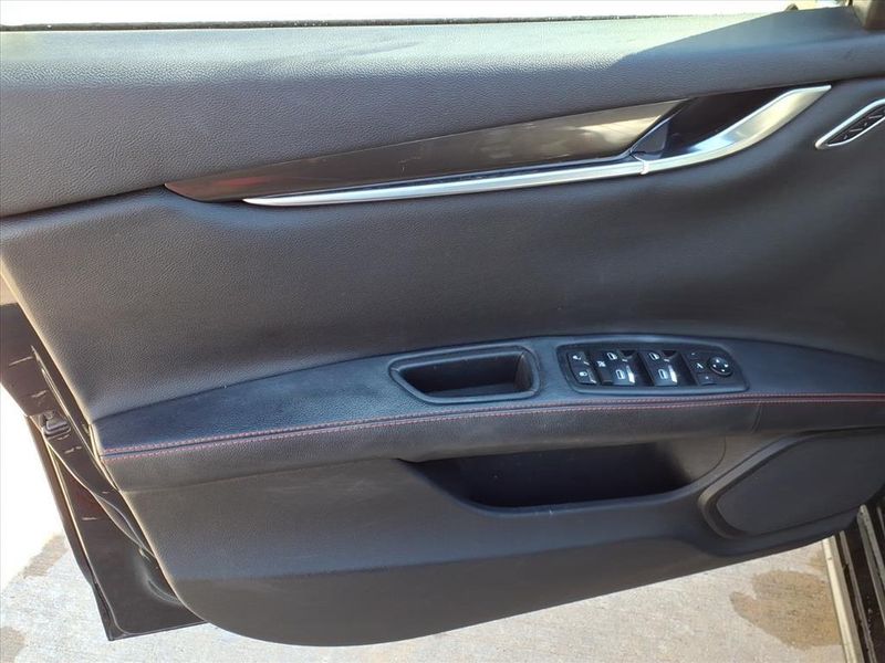 Used 2018 Maserati Ghibli Image 11