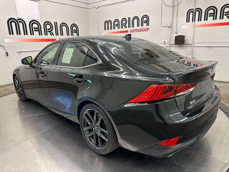 2018 Lexus IS 300 300Image 17