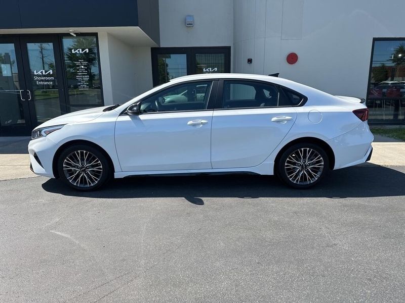 2024 Kia Forte GT-LineImage 8
