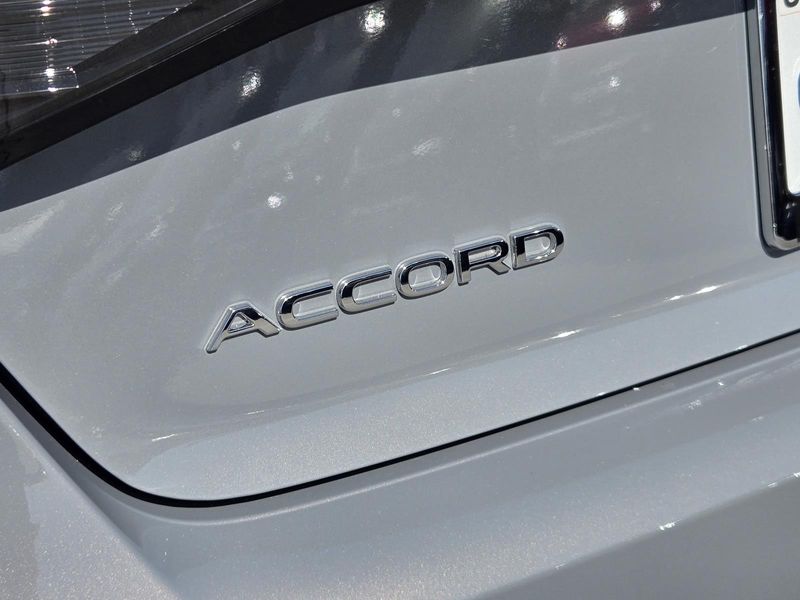 Used 2025 Honda Accord Sedan SE CVT